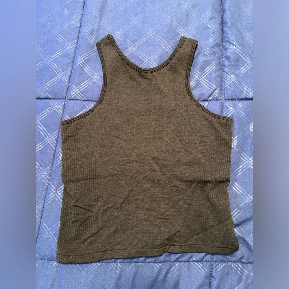 Lululemon Crop Top - Picture 1 of 3